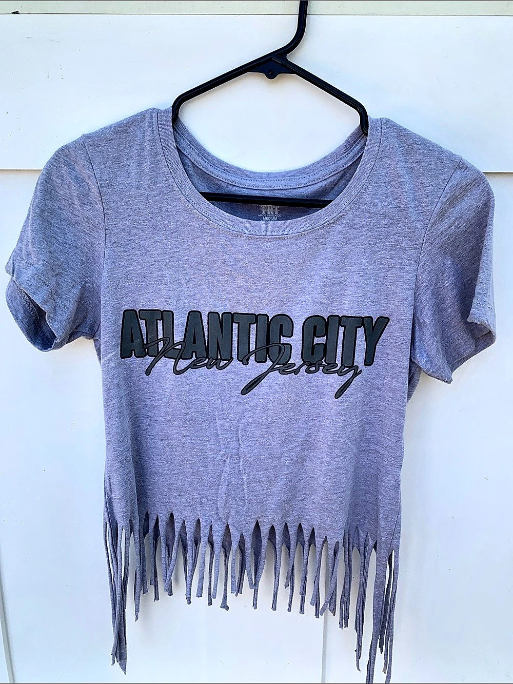 THT Atlantic City New Jersey Graphic Fringe Cropped Tee in Gray Size Medium